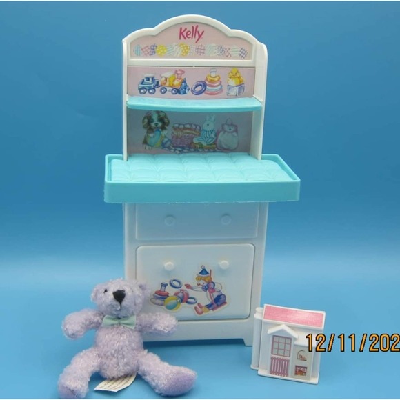 Vintage Kelly Changing Table Barbie Mattel Purple Toy Teddy Bear - Picture 1 of 15